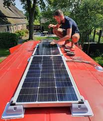 zonnepanelen op caravan