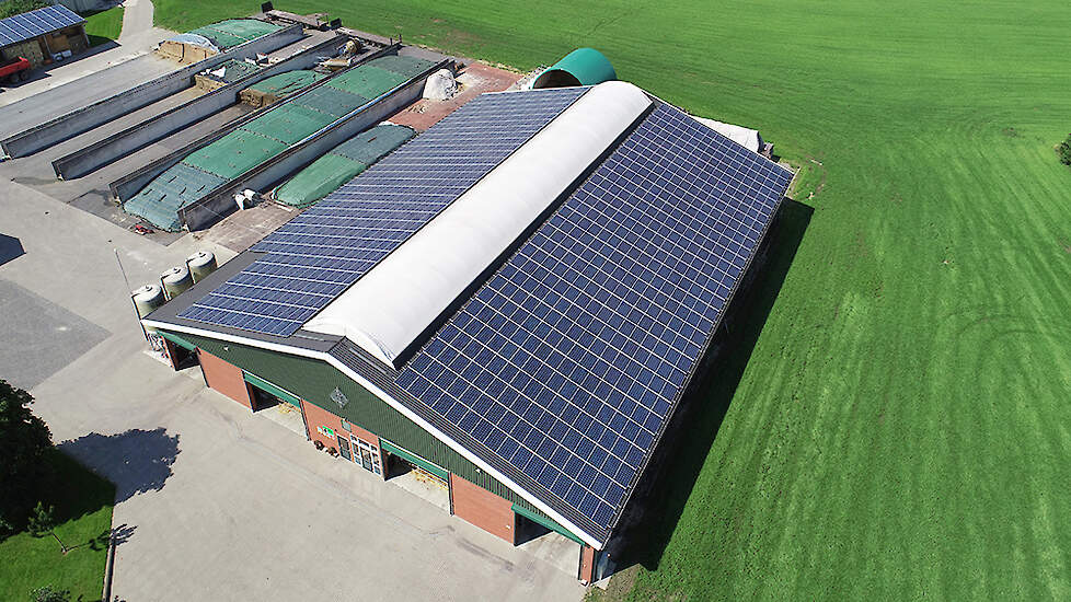 zonnepanelen op golfplaten